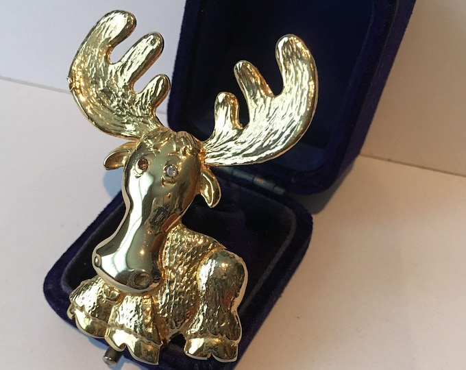Vintage Animal brooch, Moose Brooch, Animal Pin, Vintage Brooch, Vintage Jewellery, Christmas Brooch, divine piece.