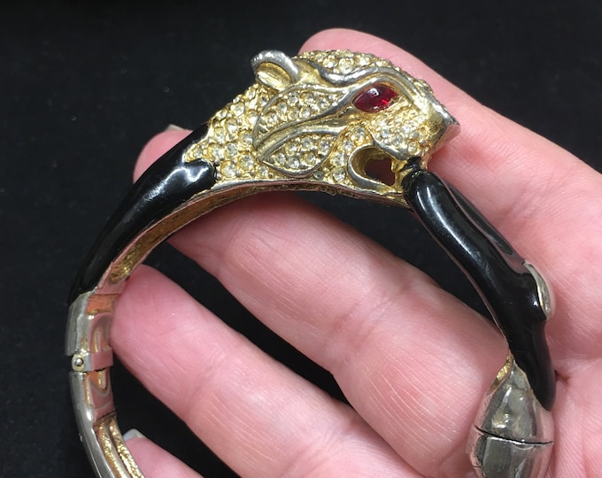 Vintage Panther bracelet, Fantastic rare stylised collector's piece.