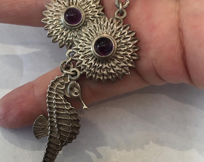Rare vintage sterling silver amethyst seahorse necklace with fabulous design