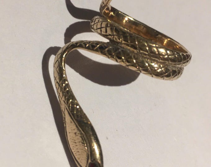 Vintage Gold Snake Ring, 9 Ct gold Snake Ring, Snake Jewellery, Snake Design Ring, exquisite statement rare piece.