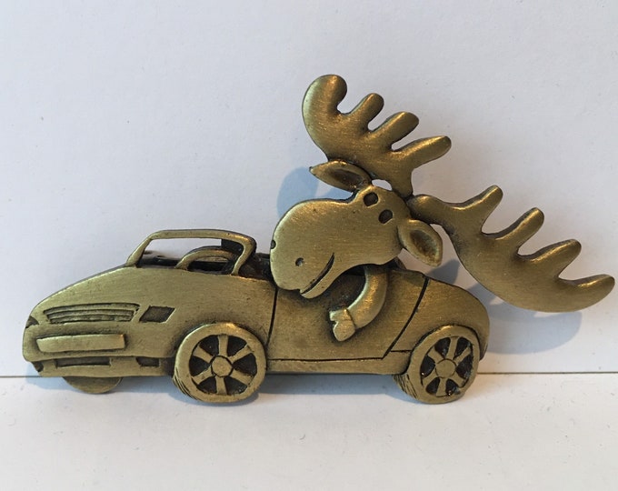 Vintage Animal brooch, Moose Brooch, Car Pin, Fun Pin, Animal Pin, Vintage Brooch, Vintage Jewellery, Christmas Brooch, divine piece