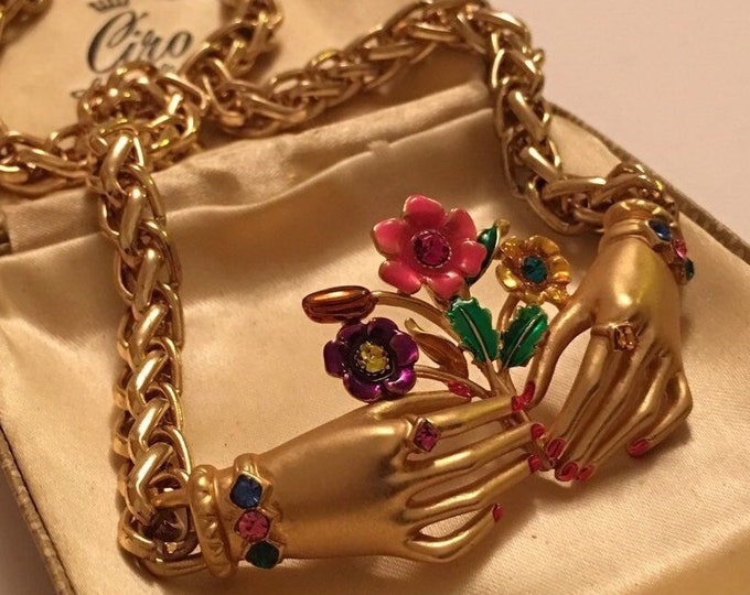 Vintage Hand Necklace, Gold Hand Necklace, Butler and Wilson Gold Hand Necklace, Hand Jewellery, Butler and Wilson Jewellery, divine