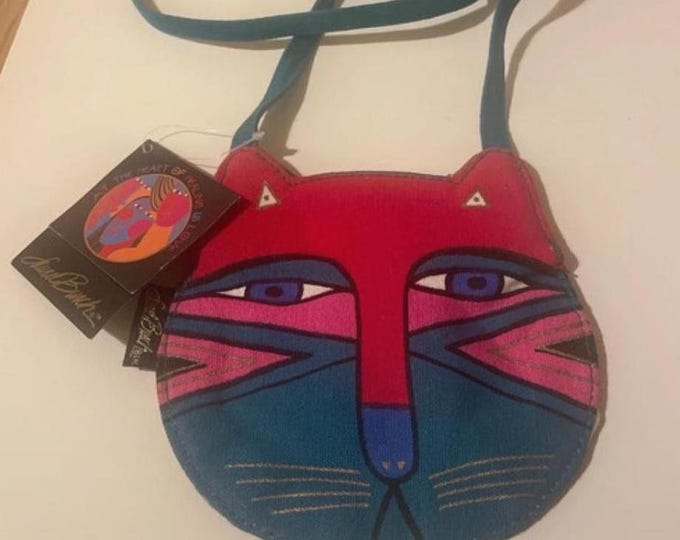 Wonderful designer vintage cat bag with divine design