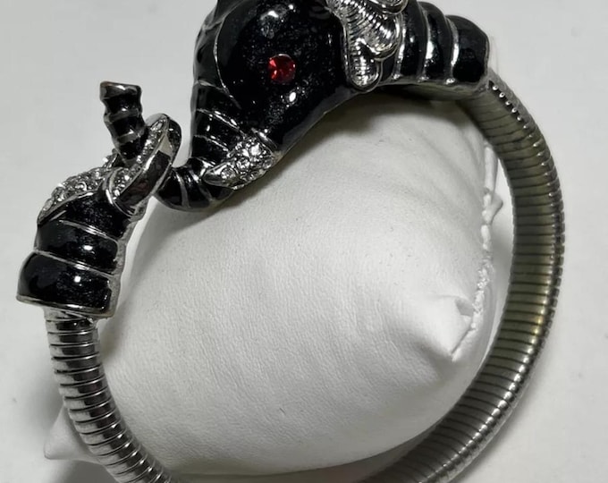 Vintage Elephant bracelet, elephant bracelet, elephant jewellery, elephant costume bracelet, elephant bangle, rare design piece