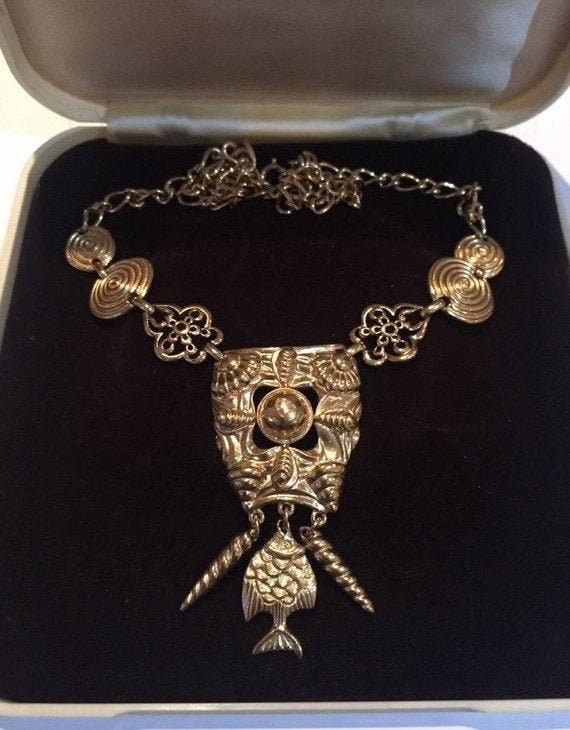 Vintage Fish necklace, Vintage Trifari necklace, V
