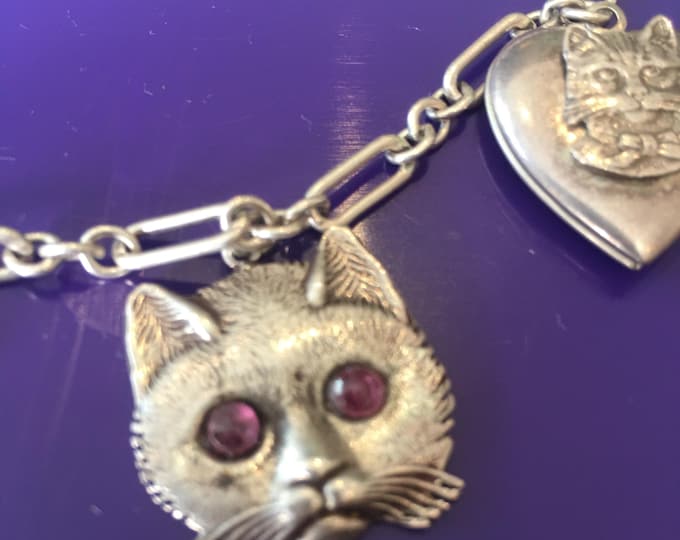 Vintage Cat Necklace, Locket Cat Necklace, Cat Jewellery, Cat Necklace, Animal Jewellery,  divine design piece.