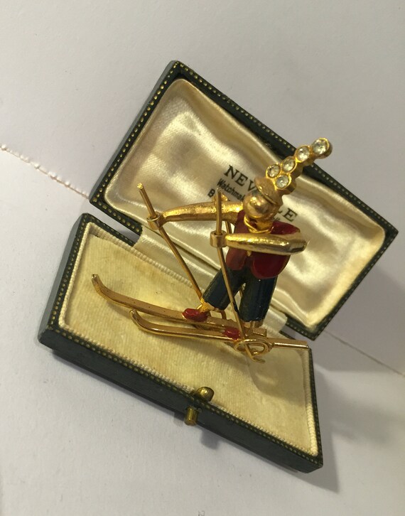 Vintage Skiing Brooch, Skiing brooch, Ski Brooch,
