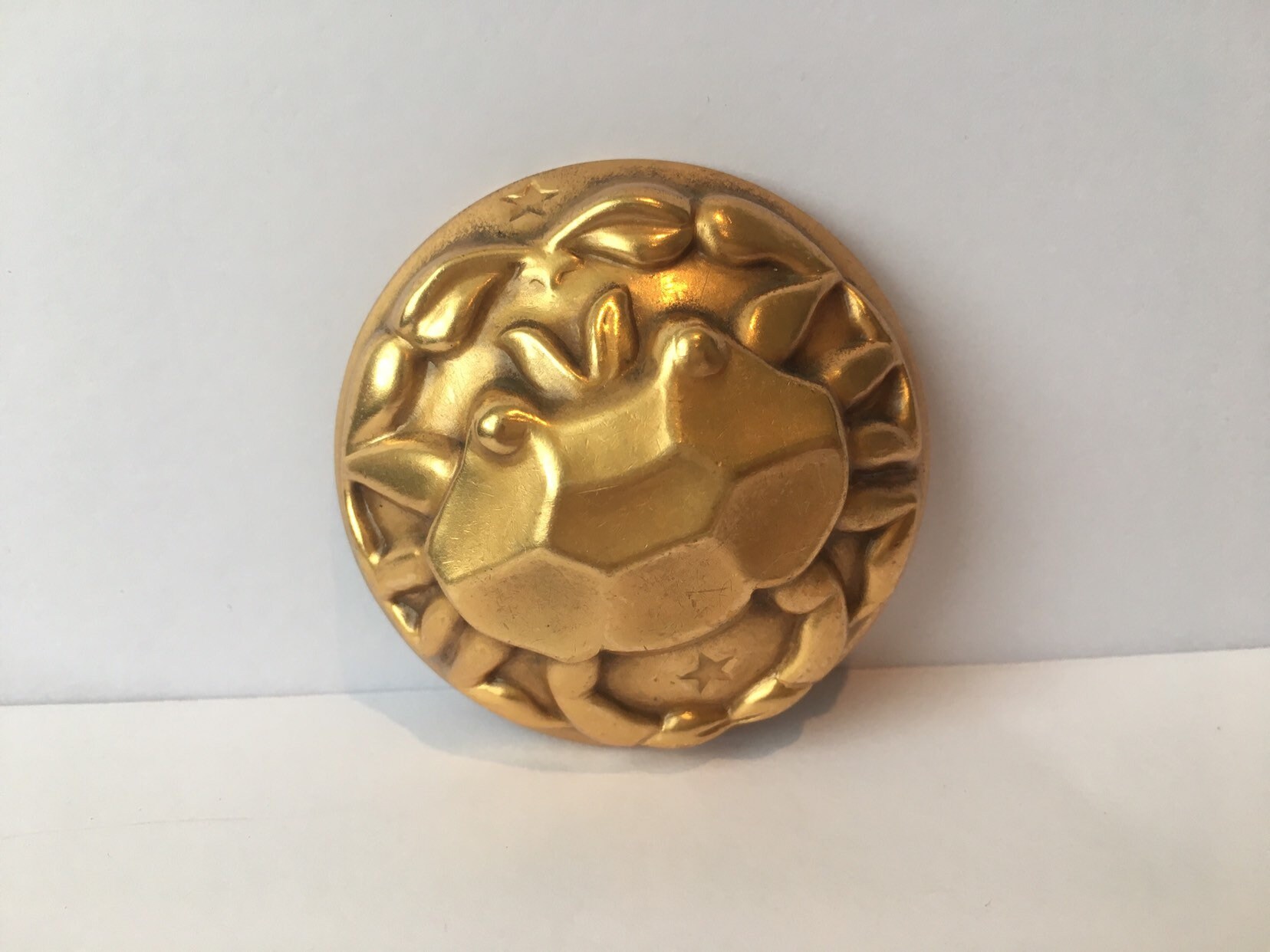 Broche Vintage Cancer Plaqué Argent Strass - France - Occasion Bon état