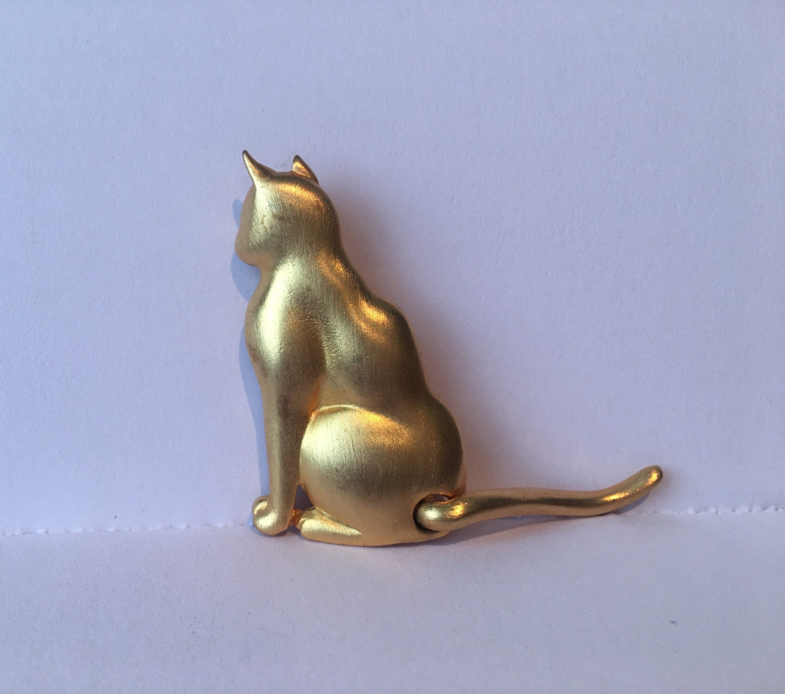 Vintage Cat brooch, Cat Jewellery, Gold Cat brooch, Cat brooch, Cat Pin
