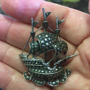 Vintage Boat brooch, Boat Brooch,  Brooch, Naughtical Brooch, Boat pin, striking brooch.