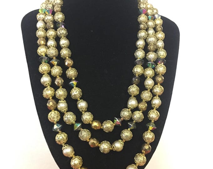 A beautiful Vintage statement Necklace with fabulous design.