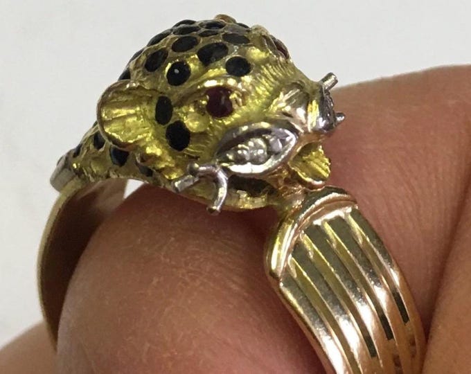 Vintage Diamond Panther Ring, 18 Ct Gold Panther Ring, Gold Panther Ring set, Diamond Ring, Panther jewellery, magnificent rare ring