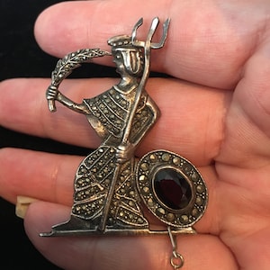 Vintage Brooch, Costume Brooch, Regal Brooch, Statement Brooch, Costume Jewellery, Marcasite Brooch, fantastic design piece.