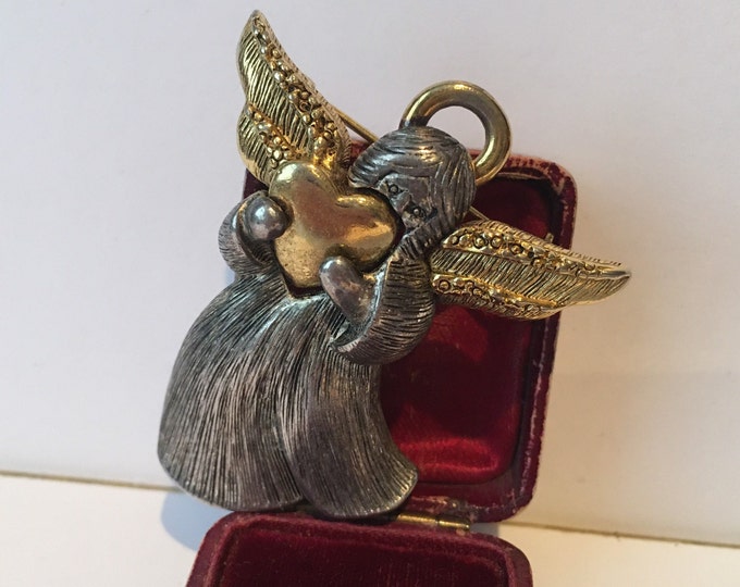 Vintage Cupid Brooch, Angel Pendant, Vintage Angel Brooch, Gold Cupid Pin, angel pin, Angel Jewellery, Cupid Jewellery, charming design.