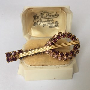 Vintage Musical Instrument Brooch, Guitar Brooch, Vintage Guitar Jewellery, Music Pin, Guitar Pin, Fantastic Piece.