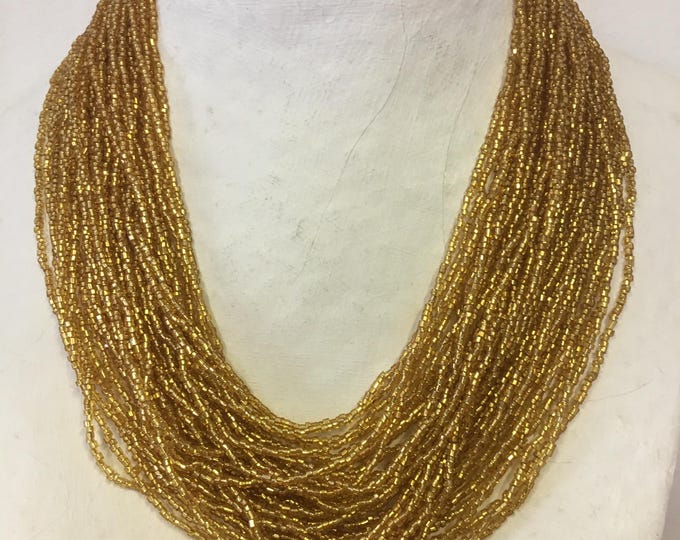 A beautiful Vintage Necklace with fabulous design.