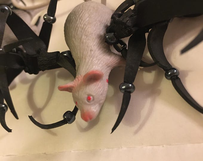 Fabulous cool rat necklace, fantastic artisan design piece.