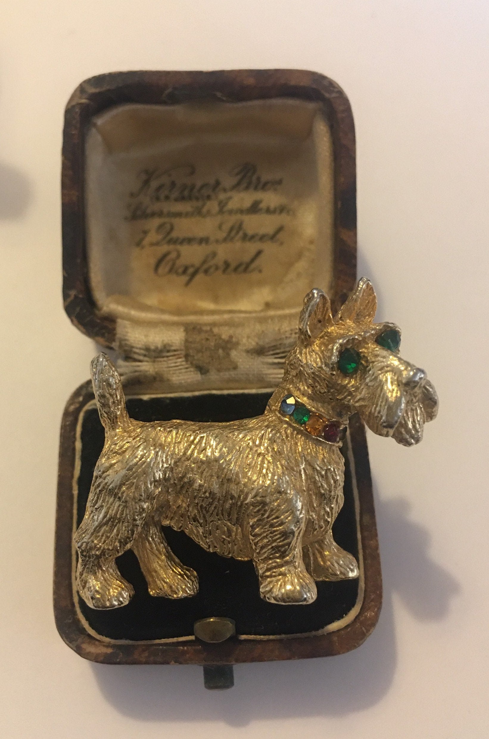 Vintage Dog Brooch, Dog Brooch, Vintage animal pin, Dog jewellery, Gold dog pin, vintage