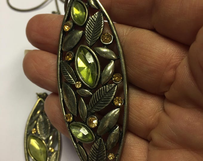 Vintage necklace and earring set, fabulous rare set.