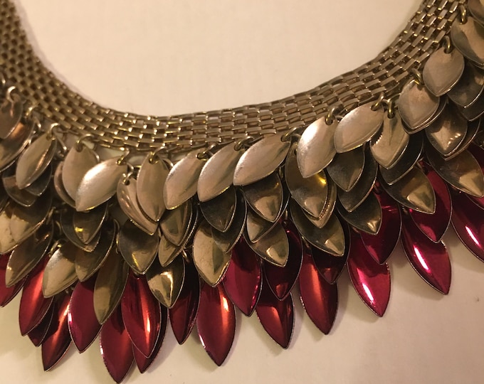 A beautiful vintage statement necklace