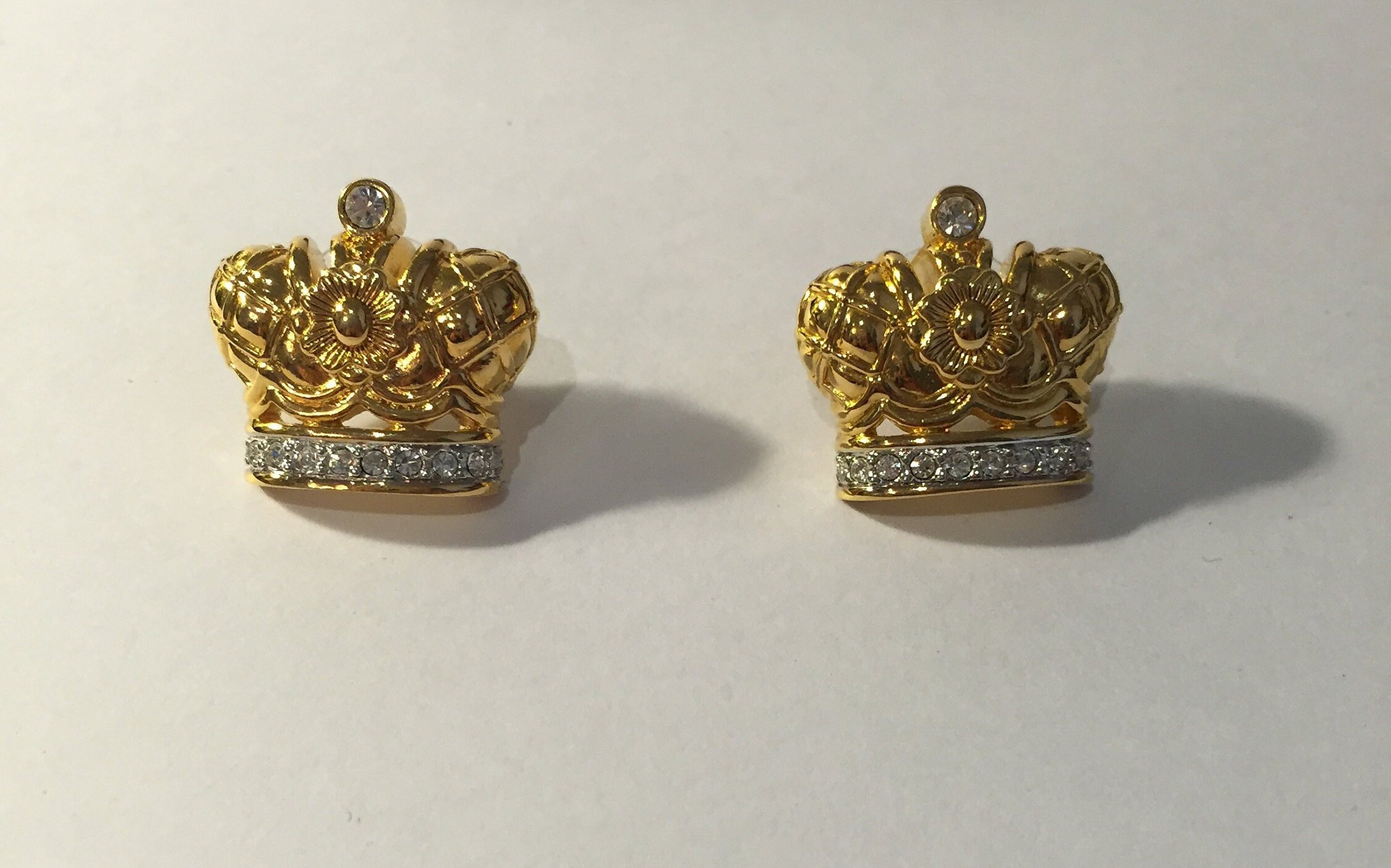 Crown Earrings, Crown design earring, Gold Earrings, Vintage Crown