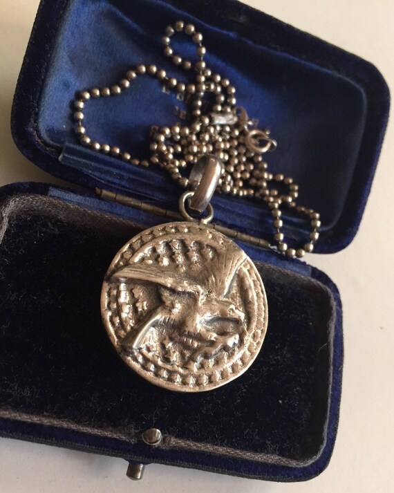 Vintage Sterling Silver Bird Medallion Necklace, … - image 4