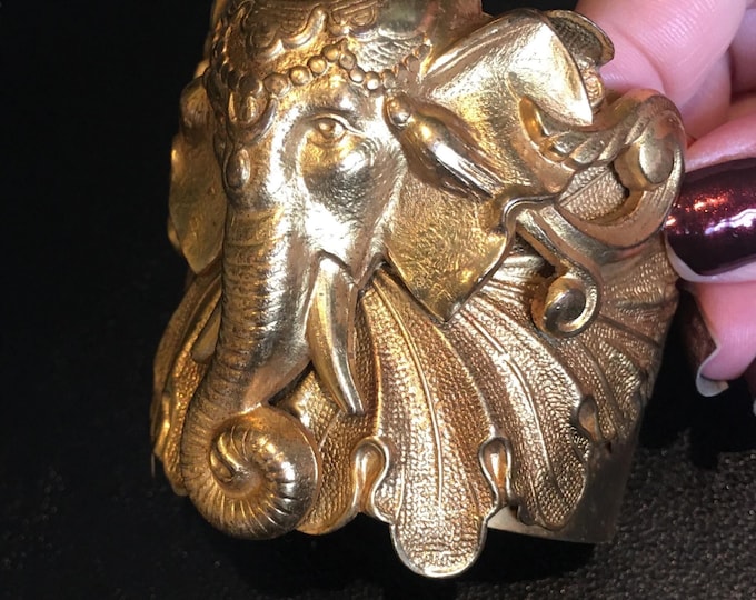 Vintage Elephant Bracelet,  Rare magnificent design