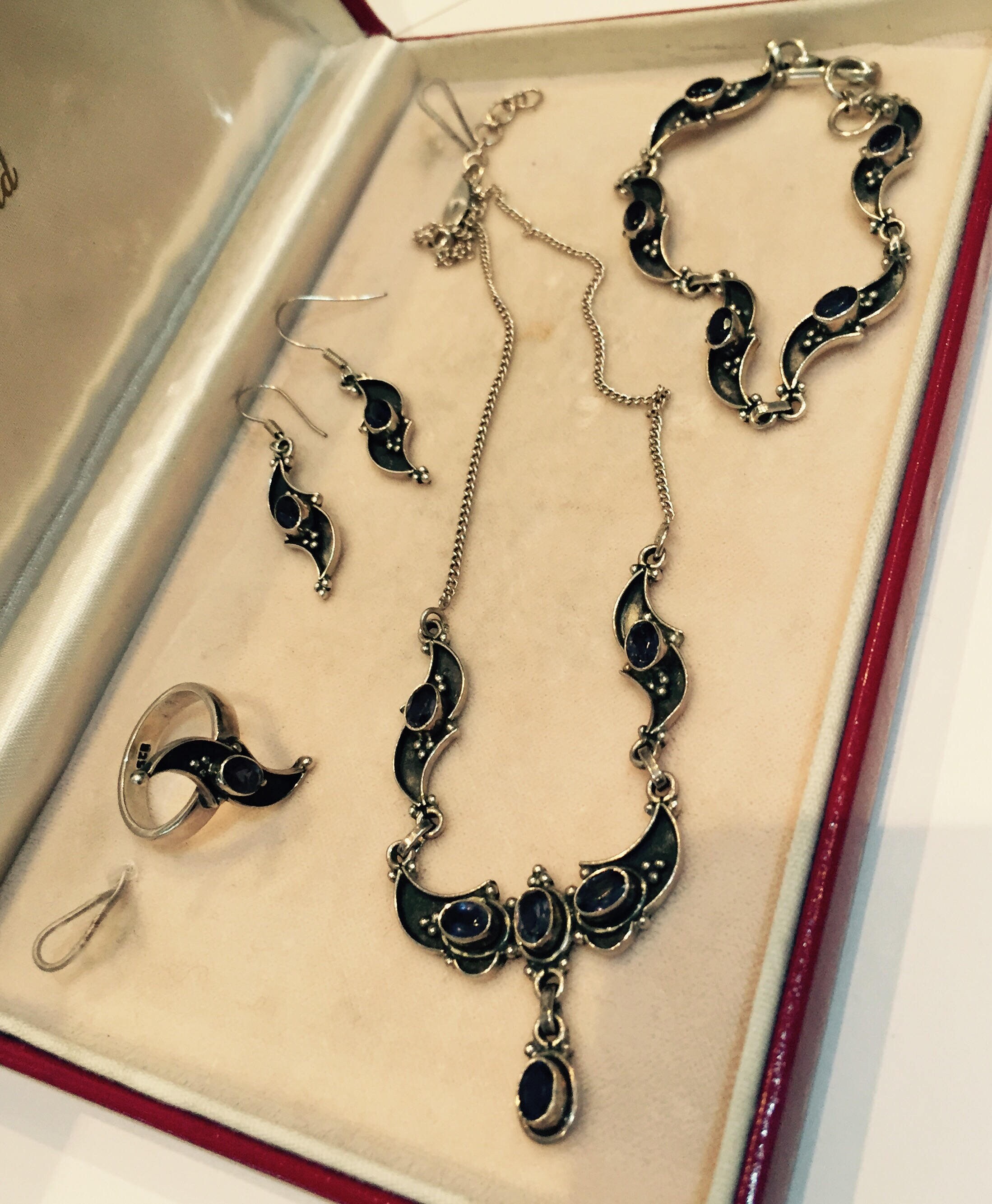 silver antique jewellery set