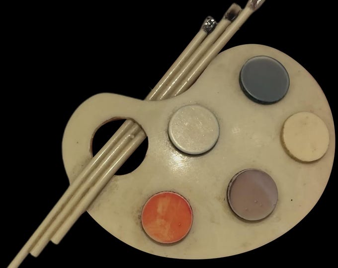 Vintage palette brooch with divine design, an art lover's dream