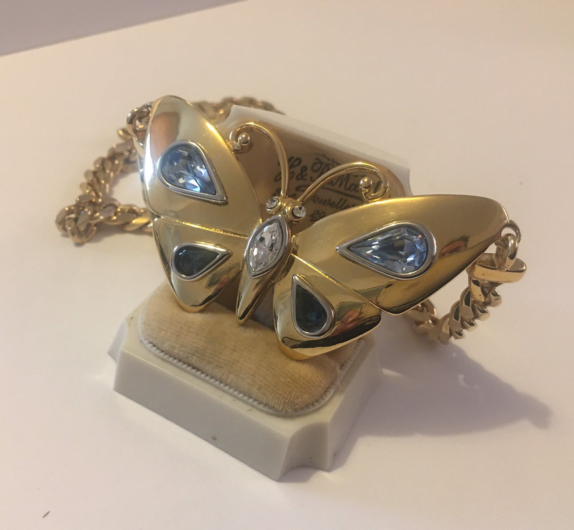 Vintage Butterfly Necklace, Butterfly necklace, Vintage gold Butterfly