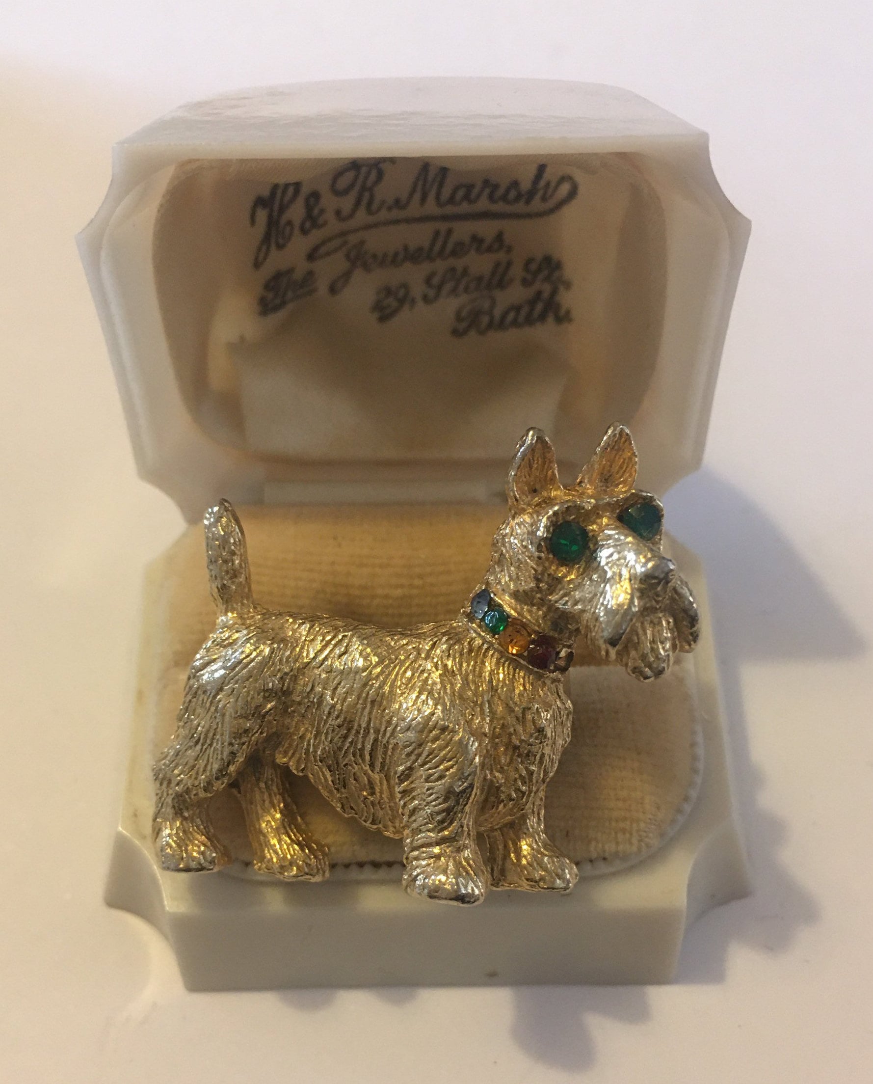 Vintage Dog Brooch, Dog Brooch, Vintage animal pin, Dog jewellery, Gold dog pin, vintage