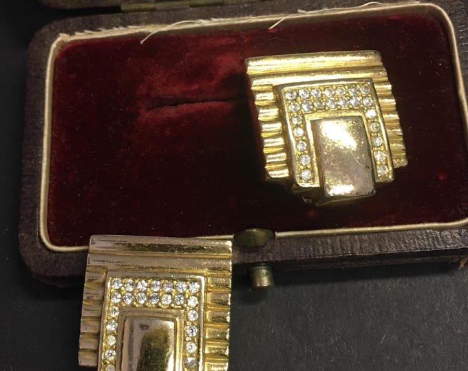 A wonderful pair of Vintage Christian Dior Earrings with fabulous rare design.