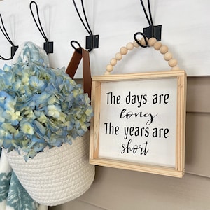 Mothers Day Sign | Mothers Day Gift | Mom upside down spells Wow | Boho Farmhouse | Mother’s Day | Mom Sign | Gift for Mom