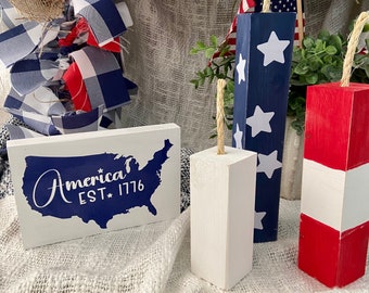 Reclaimed Wood Patriotic Decor: America Sign & Firework Set