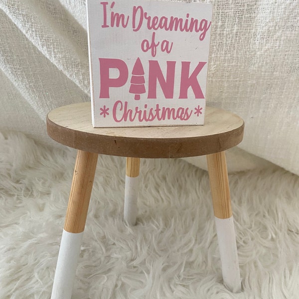 Pink Christmas Decor| I’m dreaming of a pink Christmas block sign | Pink Christmas | Boho Christmas | Christmas Tiered Tray Decor |