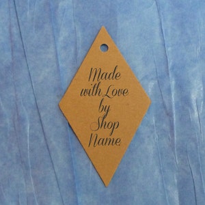Etiquetas Kraft: etiquetas con forma de diamante impresas con Made with Love, personalizadas con el nombre de su tienda o negocio. grandes etiquetas geométricas rústicas