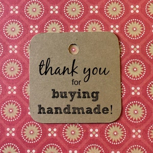 Grazie per aver acquistato Handmade - etichette kraft quadrate (2") con angoli arrotondati, spago da panettiere. Forniture per negozi Etsy. etichette dei prodotti stampate