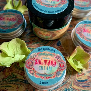 Sultana Cocoa Butter Pomade, Victorian Haircare, Pompadour, Natural Haircare, Styling Wax, 18th Century, Vintage Makeup, Pomade, Lip Butter