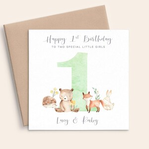 Animal des bois premier anniversaire carte fille personnalisée, 1er anniversaire des bois carte garçon, carte d'anniversaire non sexiste pour le premier anniversaire des jumeaux