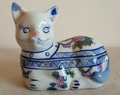 Vintage Porcelain Cat Trinket Box