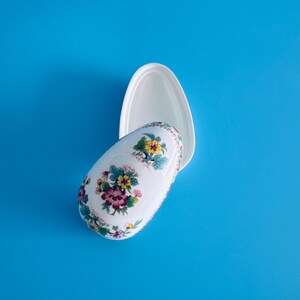 Coalport 'Ming Rose' Bone China Egg Shaped Trinket Box