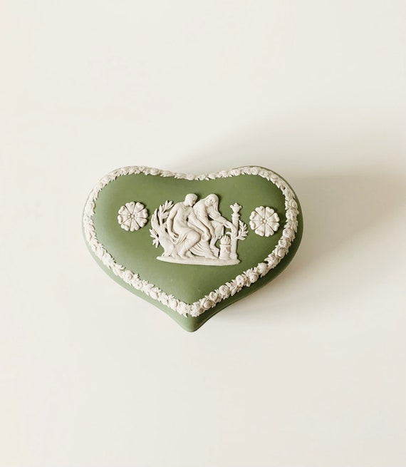 Wedgwood Sage Green Heart Shaped Lid Trinket Box - image 2