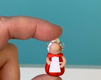 La pequeña señorita Santa Claus, una pequeña señora Santa Claus para celebrar la Navidad