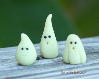 Miniature Glow in the dark Ghosts - Halloween Fairy Garden Terrarium Accessories Decoration - Set of 3