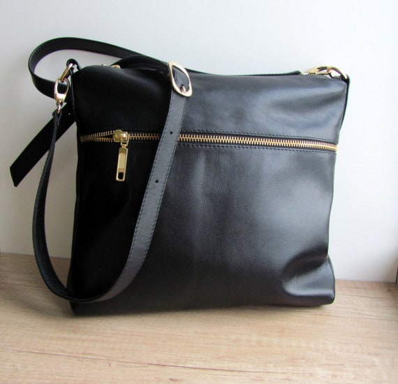 black crossbody bag medium