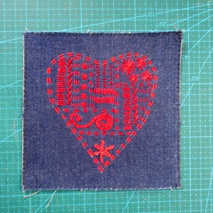 Parche Boro Sashiko con forma de corazón, aplique cosido a mano para jeans reciclados, ropa reciclada