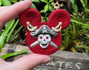 Pirate Skull Feltie