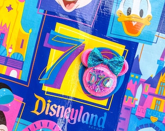 Disneyland 70 Feltie Shaker
