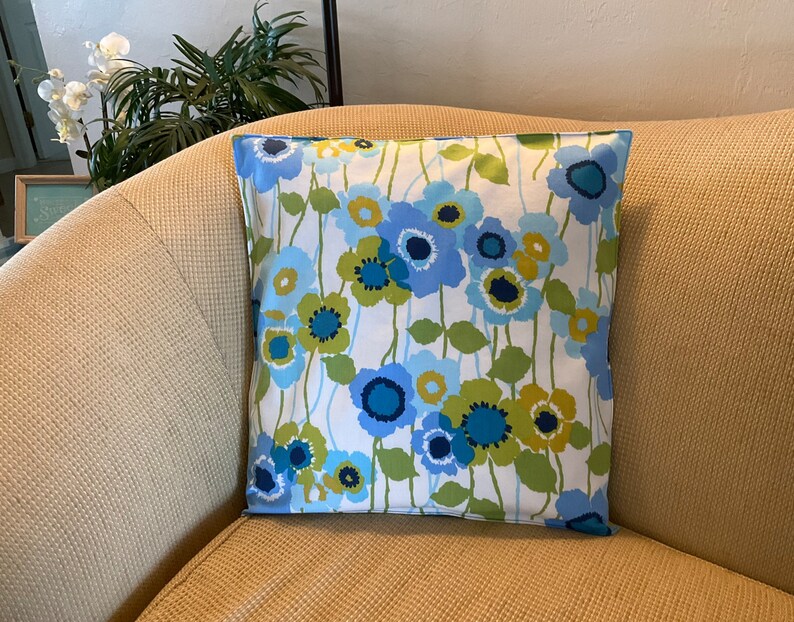 20 x 20 Poppy Pillow Cover image 1