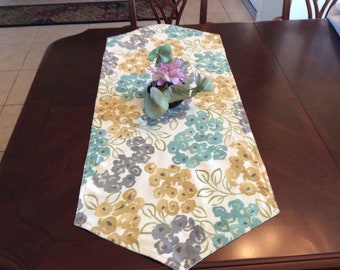 Contemporary Floral Runner